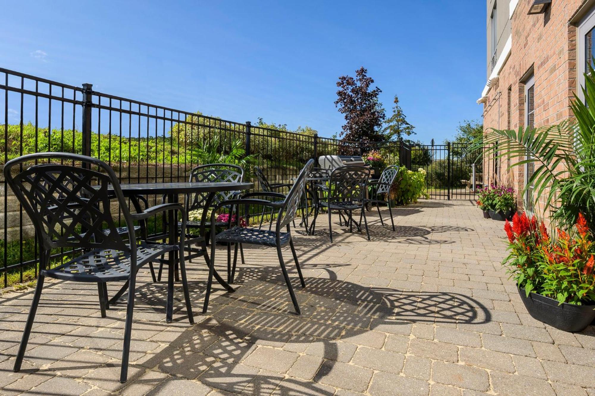 Holiday Inn Express Hotel & Suites North Bay By Ihg Eksteriør bilde